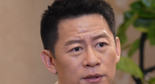 国产r67194吃奶视频